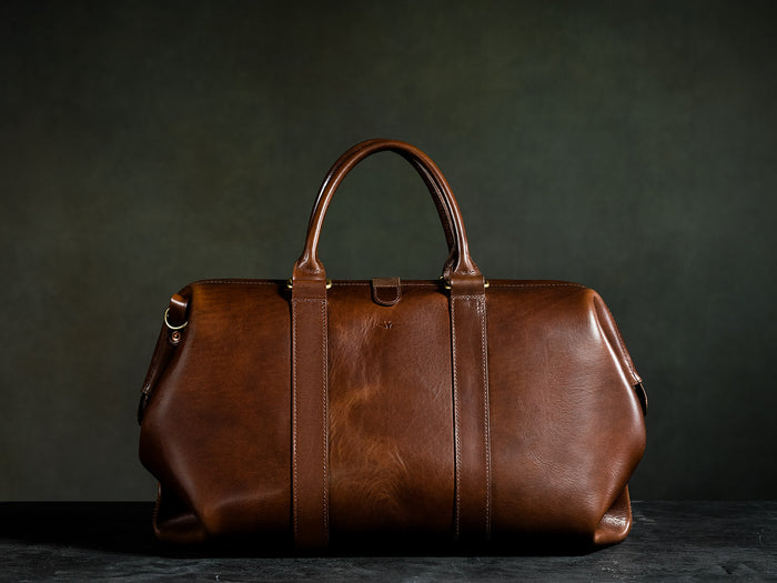 Luxury bridle leather Gladstone bag / travel bag hand stitched leather with  shoulder strap duffel bag